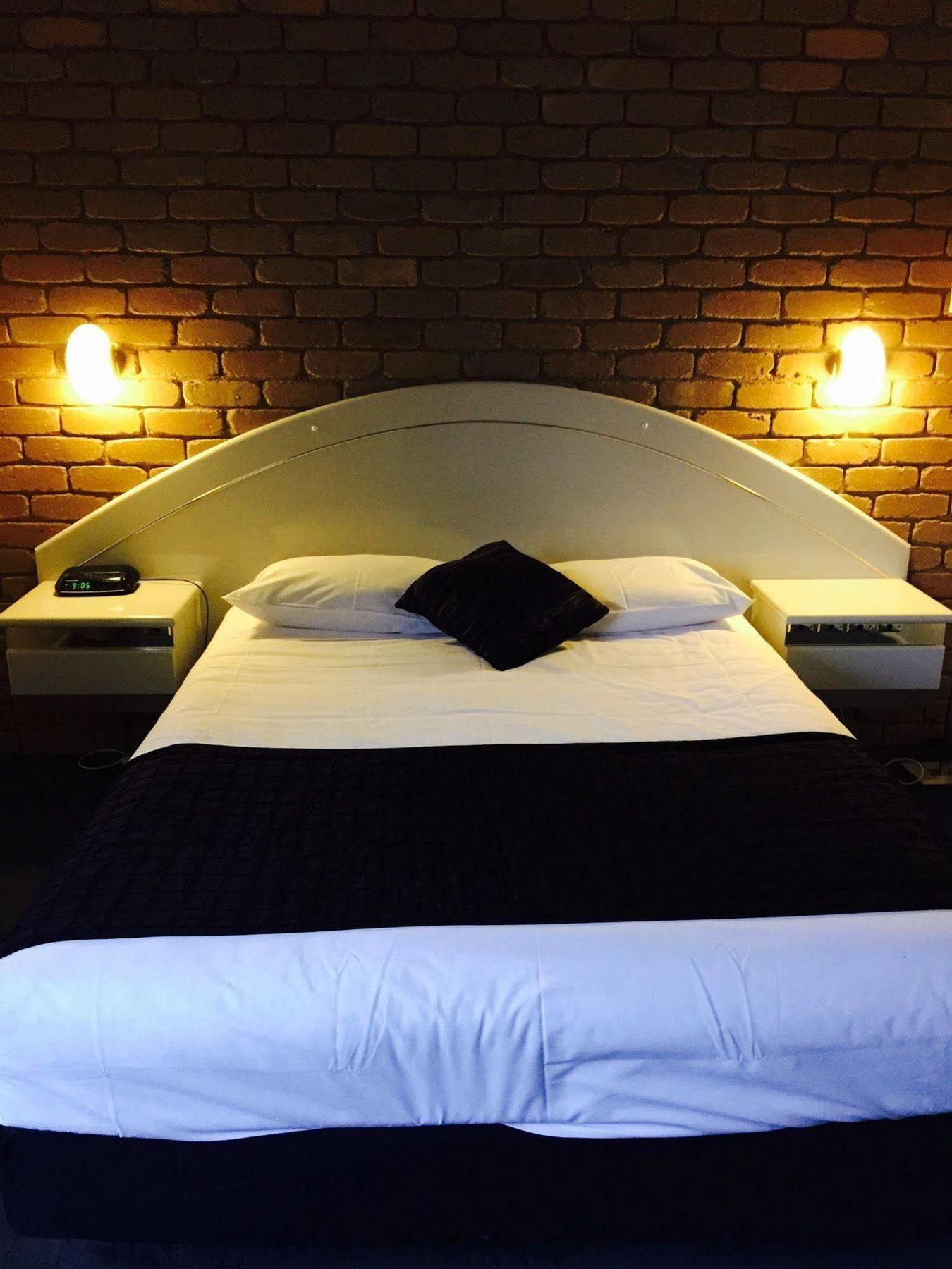Rowville International Hotel Esterno foto
