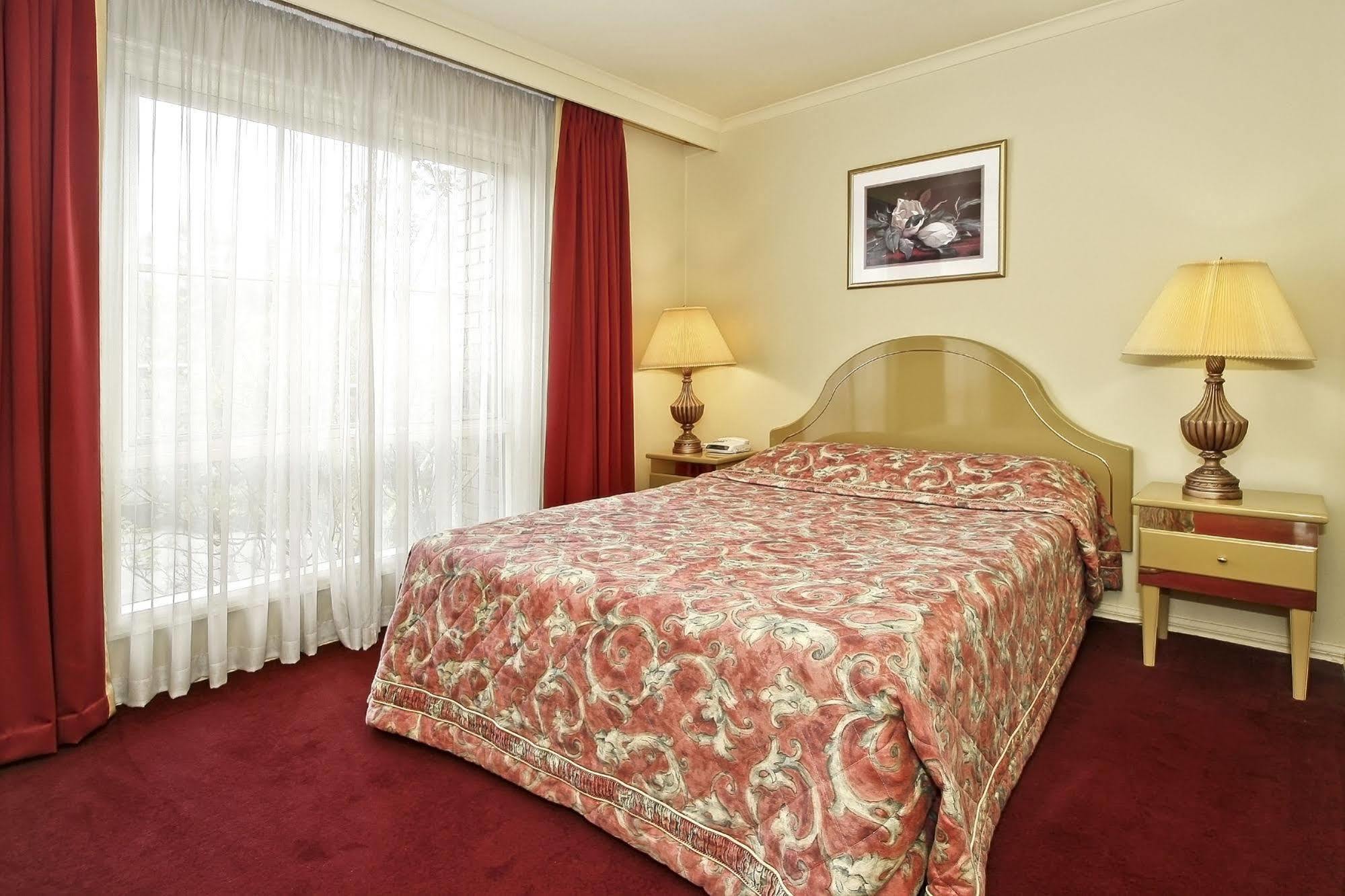 Rowville International Hotel Esterno foto