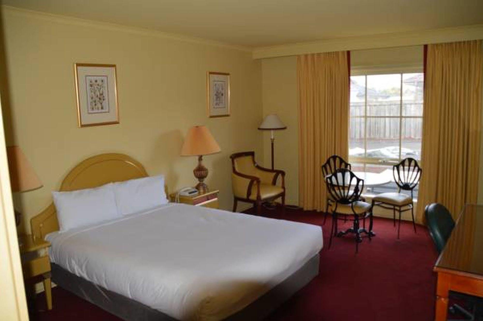 Rowville International Hotel Esterno foto